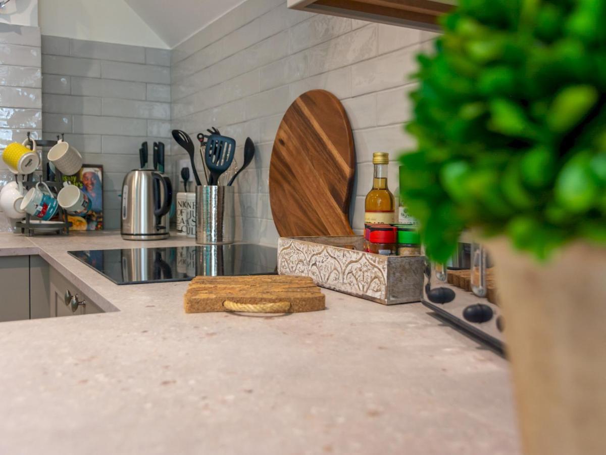Villa Pass The Keys Stunning 2 Bed House By The Sea à Whitstable Extérieur photo